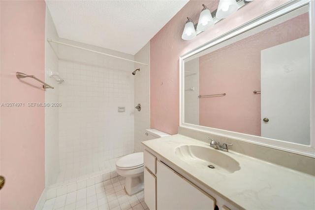 5223 Gate Lake Road 5223, Tamarac, FL 33319
