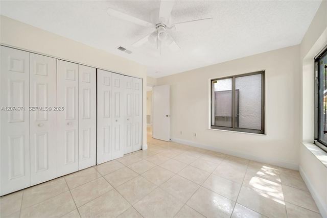 5223 Gate Lake Road 5223, Tamarac, FL 33319