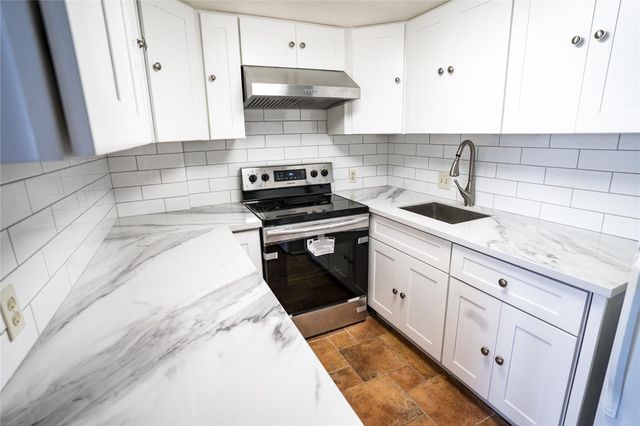 7520 Hornwood Drive 1003, Houston, TX 77036