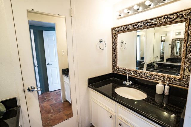 7520 Hornwood Drive 1003, Houston, TX 77036