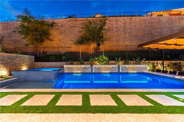 5577 Heritage Oak, Trabuco Canyon, CA 92679