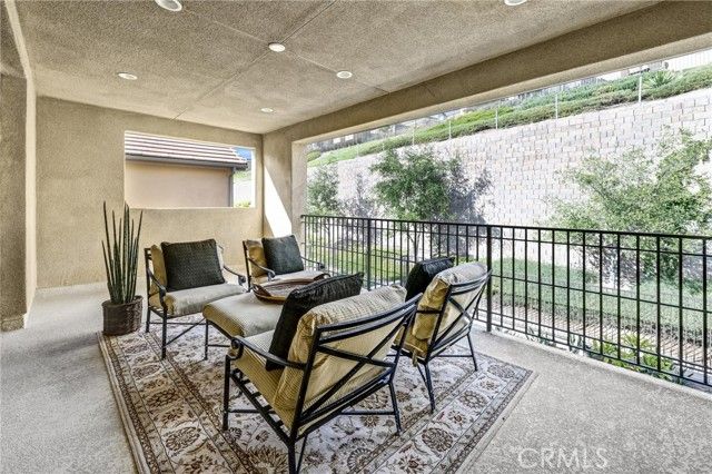 5577 Heritage Oak, Trabuco Canyon, CA 92679