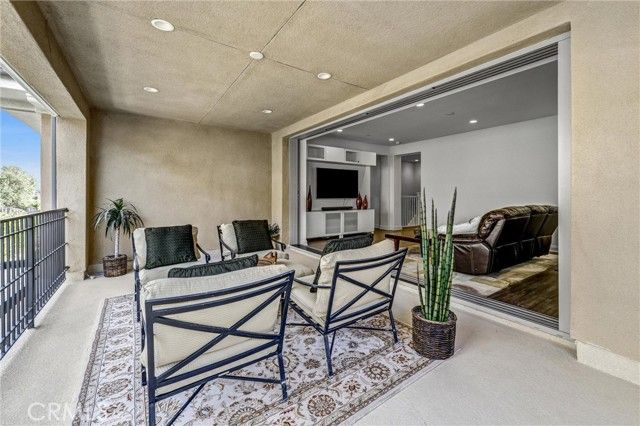 5577 Heritage Oak, Trabuco Canyon, CA 92679