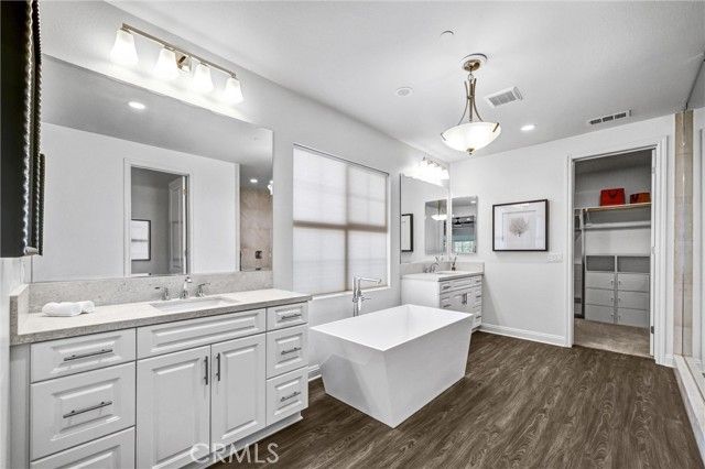 5577 Heritage Oak, Trabuco Canyon, CA 92679