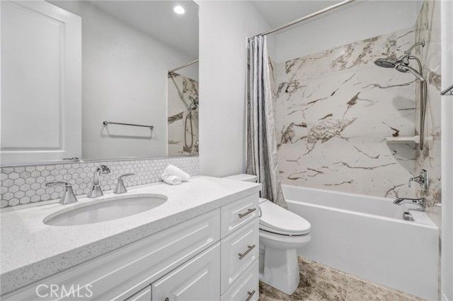 5577 Heritage Oak, Trabuco Canyon, CA 92679