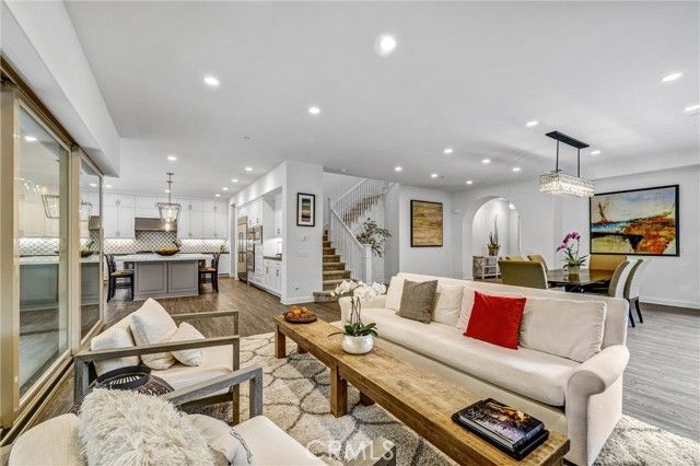 5577 Heritage Oak, Trabuco Canyon, CA 92679