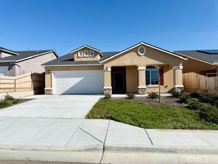 913 Grangeville Avenue, Avenal, CA 93204
