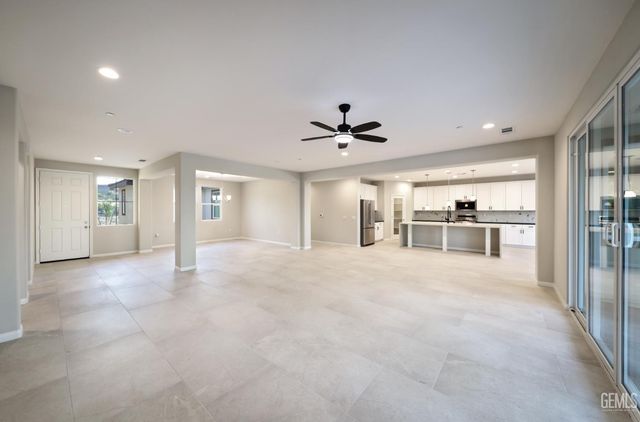5608 Levanto Street, Bakersfield, CA 93306