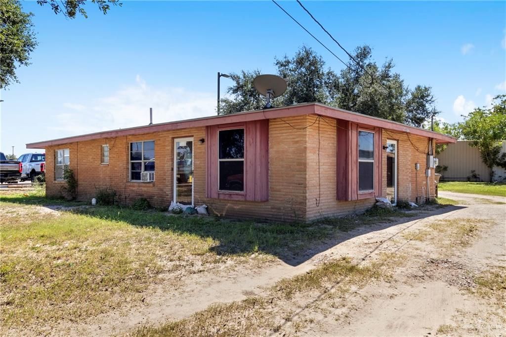3320 W University Drive, Edinburg, TX 78539