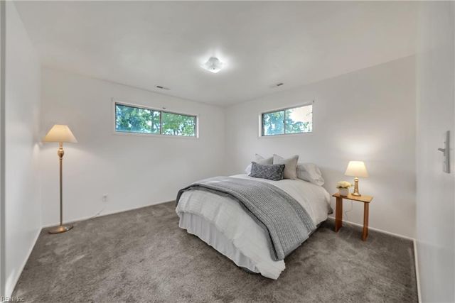 2800 N Nansemond DR, Suffolk, VA 23435