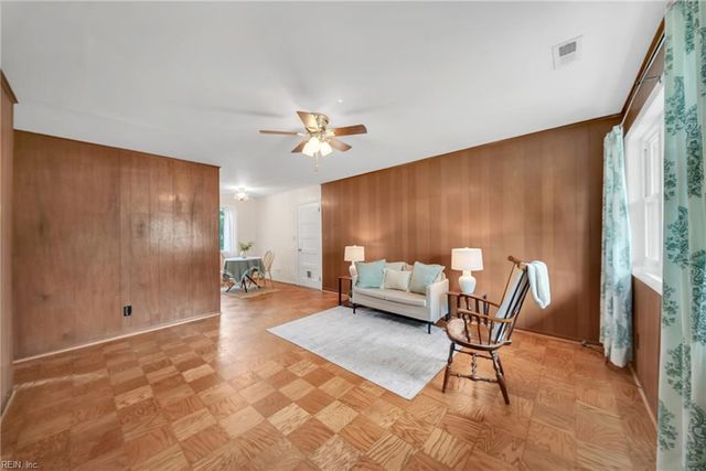 2800 N Nansemond DR, Suffolk, VA 23435