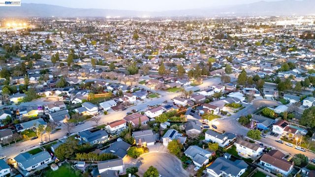 8092 Olympic Ct, Newark, CA 94560