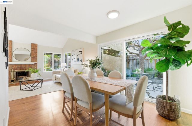 8092 Olympic Ct, Newark, CA 94560