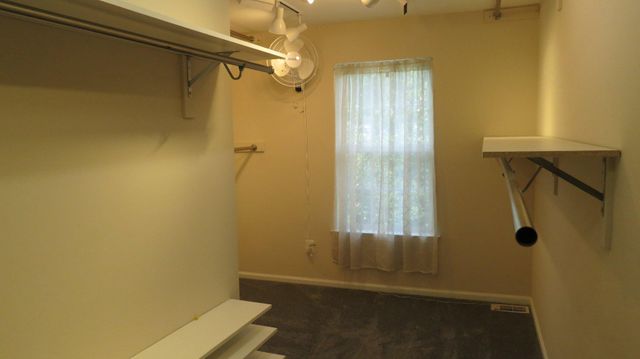 77 CREEKWOOD DR, Bordentown, NJ 08505