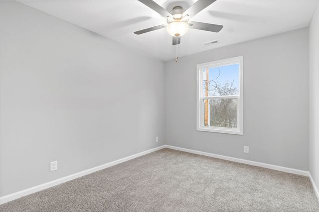 726 Perkins Ave, Clarksville, TN 37040