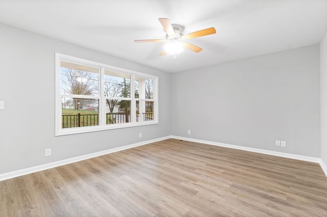 726 Perkins Ave, Clarksville, TN 37040