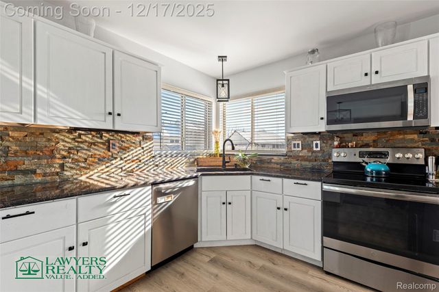 53084 Black Creek Drive, Chesterfield Township, MI 48047