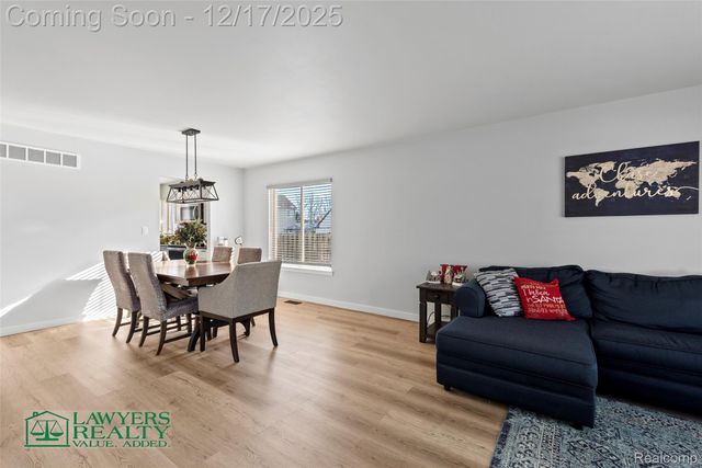 53084 Black Creek Drive, Chesterfield Township, MI 48047