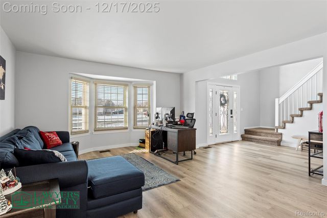 53084 Black Creek Drive, Chesterfield Township, MI 48047