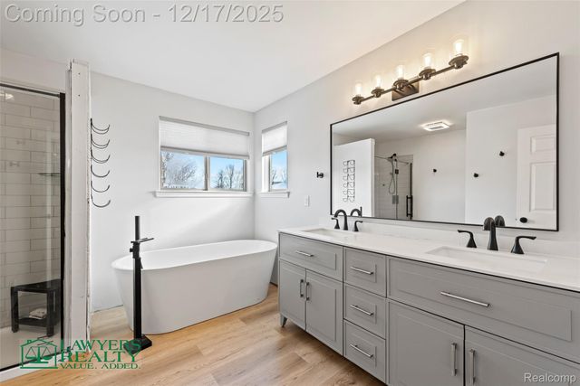 53084 Black Creek Drive, Chesterfield Township, MI 48047