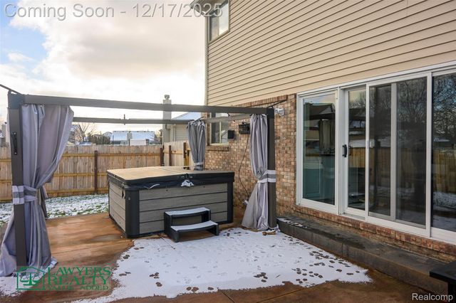 53084 Black Creek Drive, Chesterfield Township, MI 48047