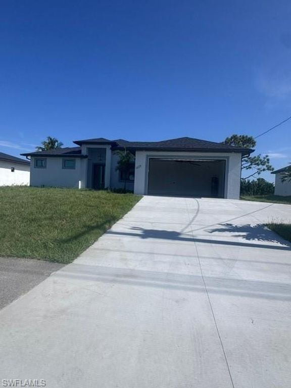 1023 Kismet PKWY W, Cape Coral, FL 33993