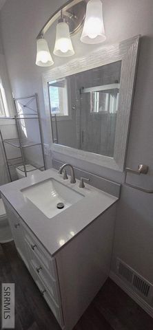 1040 10th Street, Idaho Falls, ID 83404