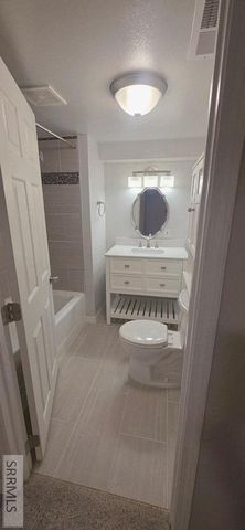 1040 10th Street, Idaho Falls, ID 83404