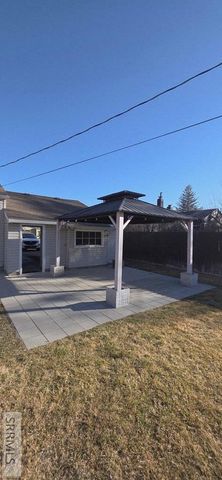 1040 10th Street, Idaho Falls, ID 83404