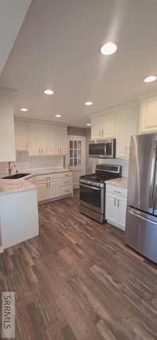 1040 10th Street, Idaho Falls, ID 83404