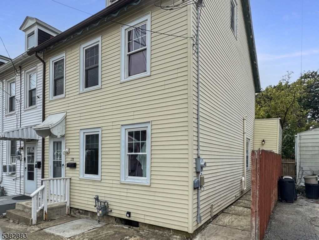 178 Chambers St, Phillipsburg Town, NJ 08865