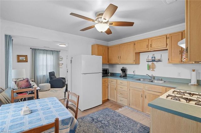 1525 Edson TER, Hampton, VA 23663