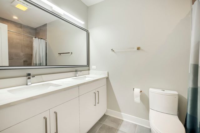 1456 N Western Avenue 1, Chicago, IL 60622