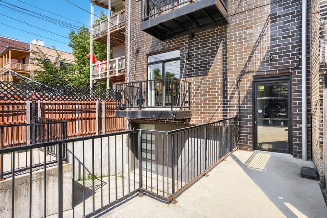 1456 N Western Avenue 1, Chicago, IL 60622