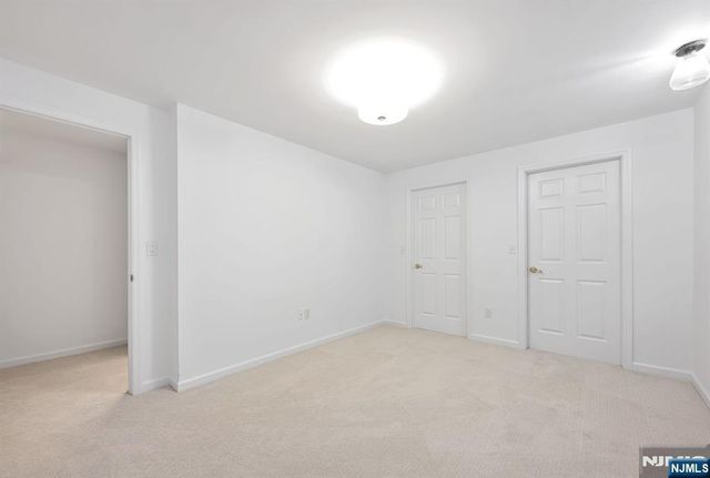 17 Crooked Hill, Oakland, NJ 07436