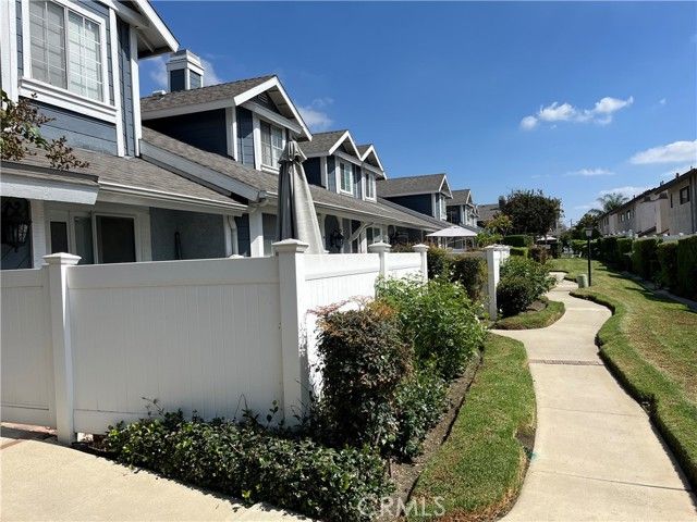 1176 N Sunflower, Covina, CA 91724