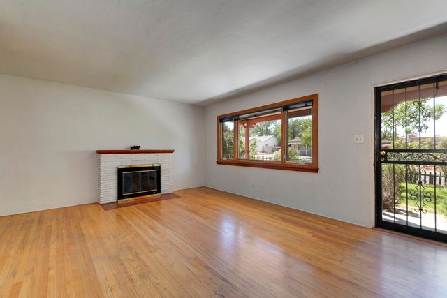 1830 HERMOSA Drive NE, Albuquerque, NM 87110