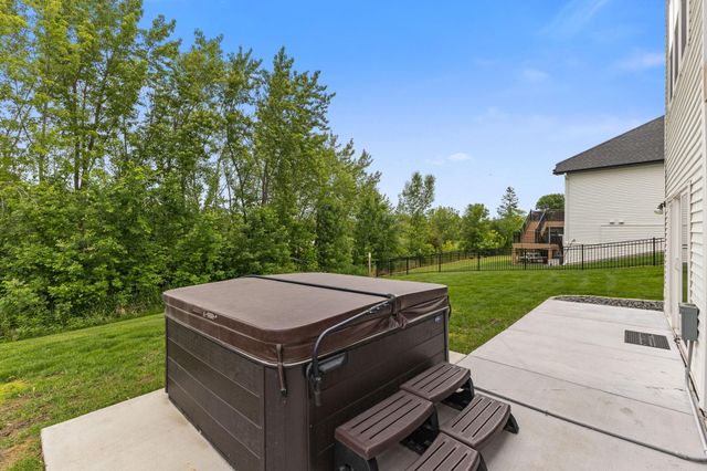 14960 143rd Avenue N, Dayton, MN 55327