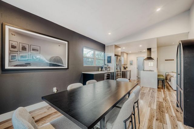 5313 Downs DR, Austin, TX 78721