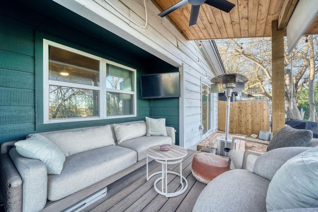 5313 Downs DR, Austin, TX 78721