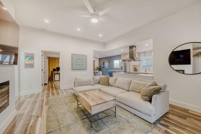 5313 Downs DR, Austin, TX 78721