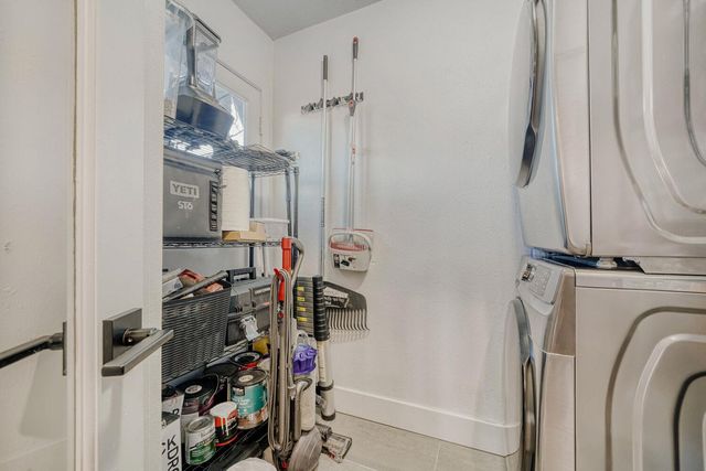 5313 Downs DR, Austin, TX 78721