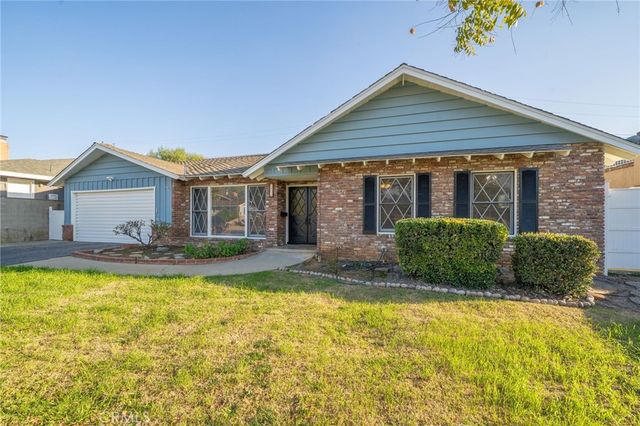 2426 W Valewood Street, San Dimas, CA 91773