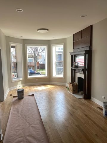 2428 N Rockwell Street, Chicago, IL 60647