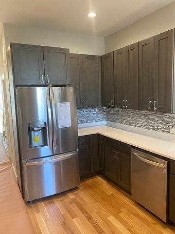 2428 N Rockwell Street, Chicago, IL 60647