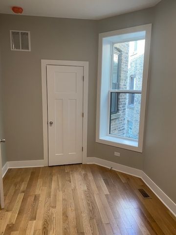 2428 N Rockwell Street, Chicago, IL 60647