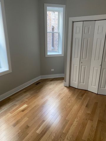 2428 N Rockwell Street, Chicago, IL 60647