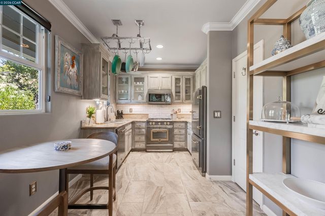 230 El Pinto, Danville, CA 94526