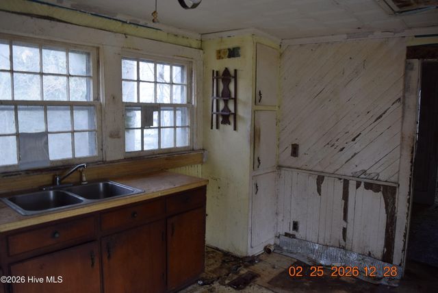 519 Church Street, Fairfield, NC 27826