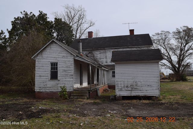 519 Church Street, Fairfield, NC 27826